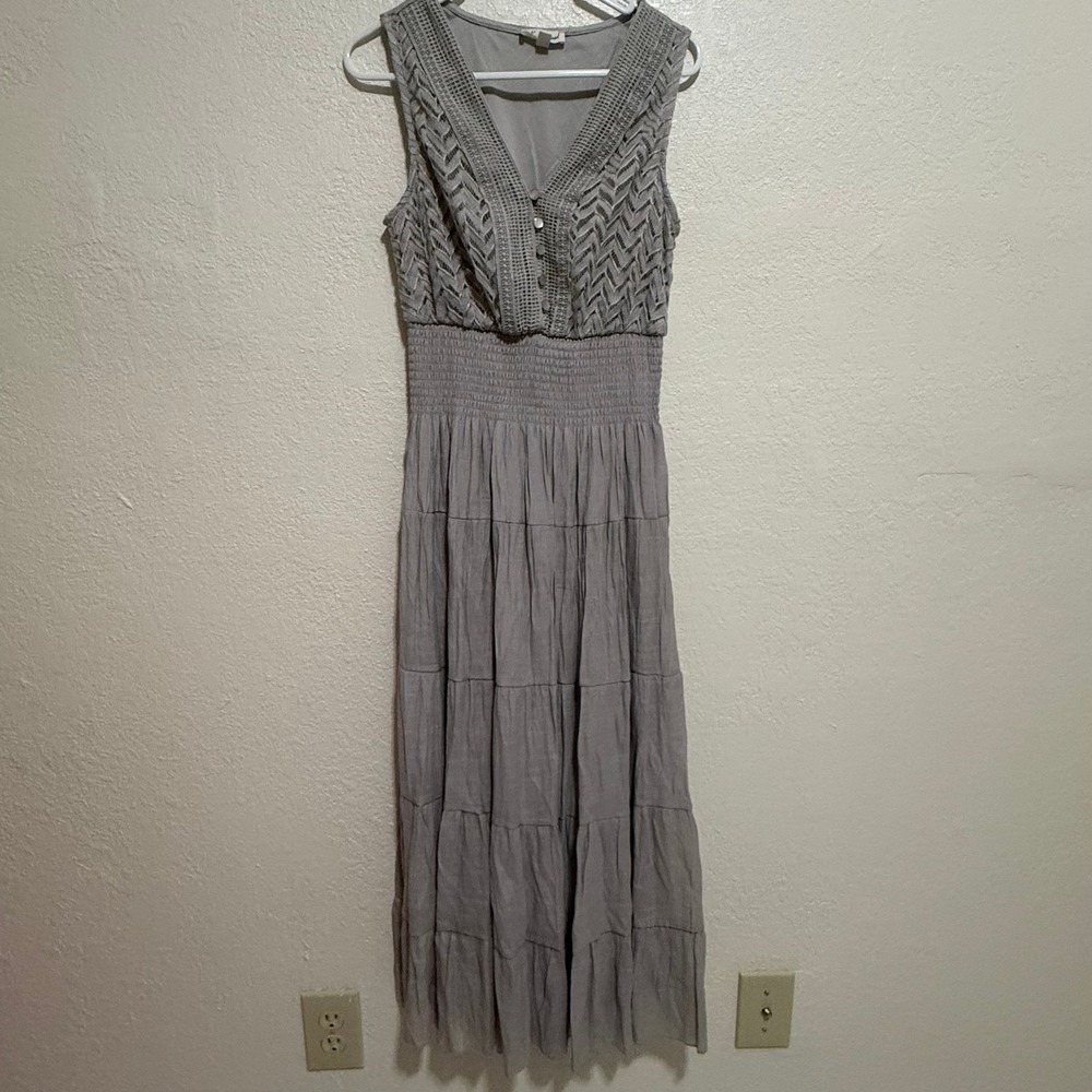 Kings Road Womens Crochet Lace Bodice Smocked Waist Tiered Maxi Dress Grey Small